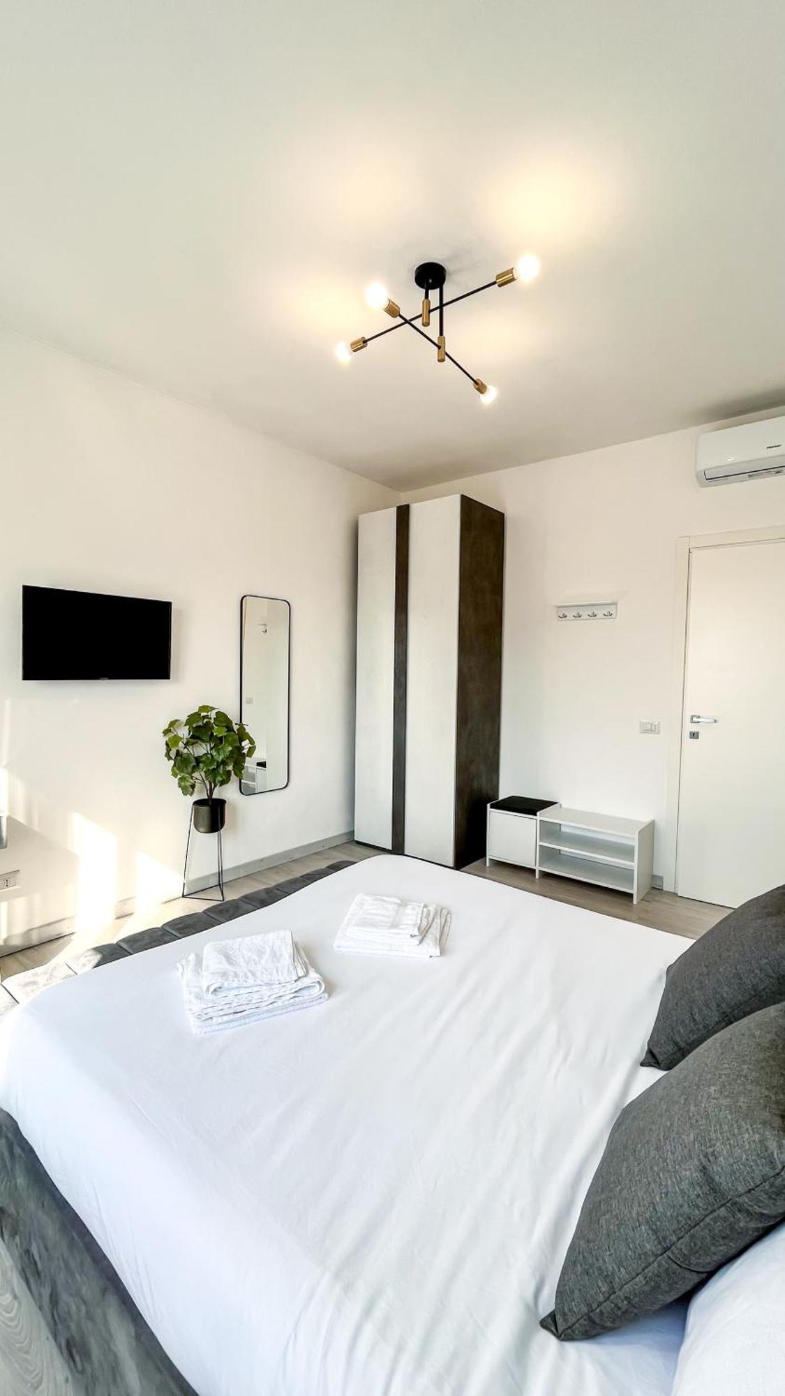 Dream & Relax Hotel San Donato Milanese Exterior foto